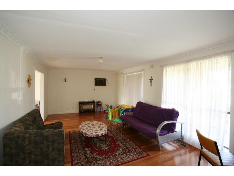 9 Canberra Avenue, Hoppers Crossing VIC 3029