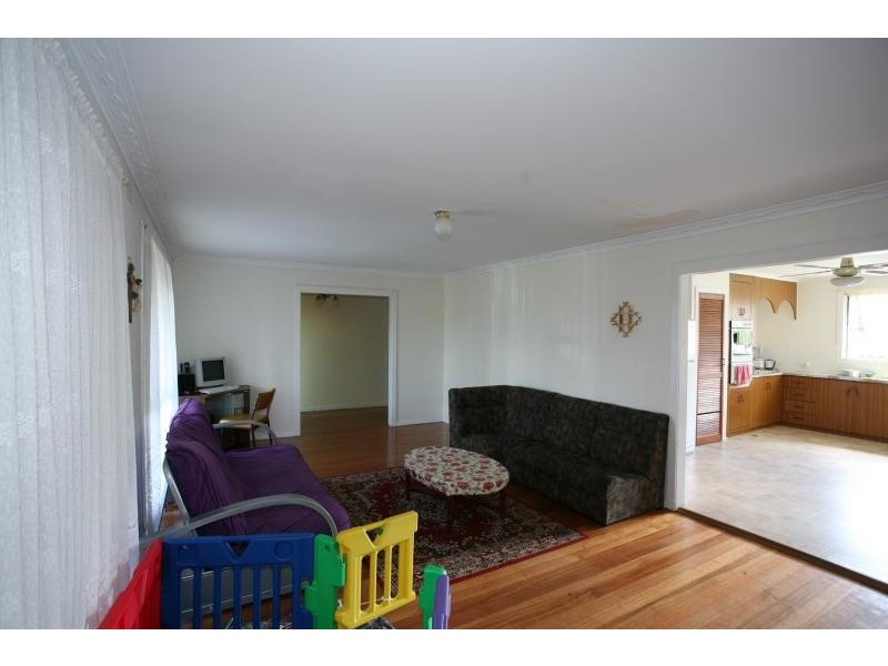 9 Canberra Avenue, Hoppers Crossing VIC 3029