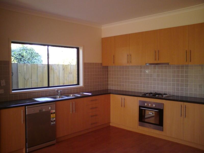 Unit 2/128 South Ring Road, Werribee VIC 3030