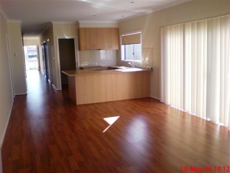 61 Fantail Crescent, Williams Landing VIC 3027