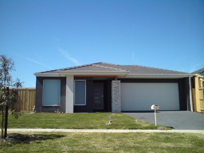 3 Paringa Pass, Wyndham Vale VIC 3024