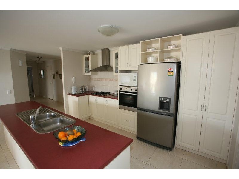 12 Hindmarsh Drive, Wyndham Vale VIC 3024