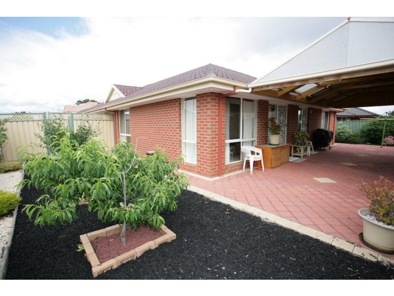 12 Hindmarsh Drive, Wyndham Vale VIC 3024