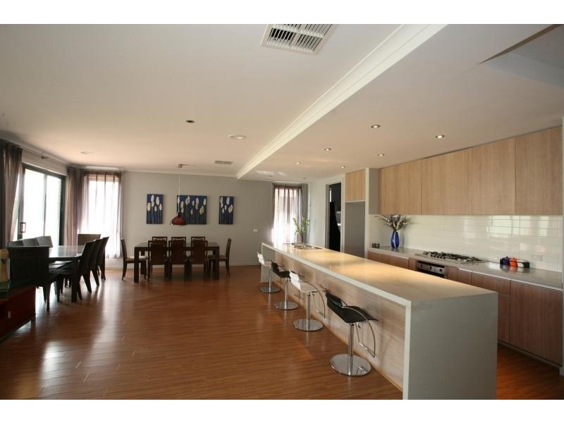 20 Munro Drive, Wyndham Vale VIC 3024