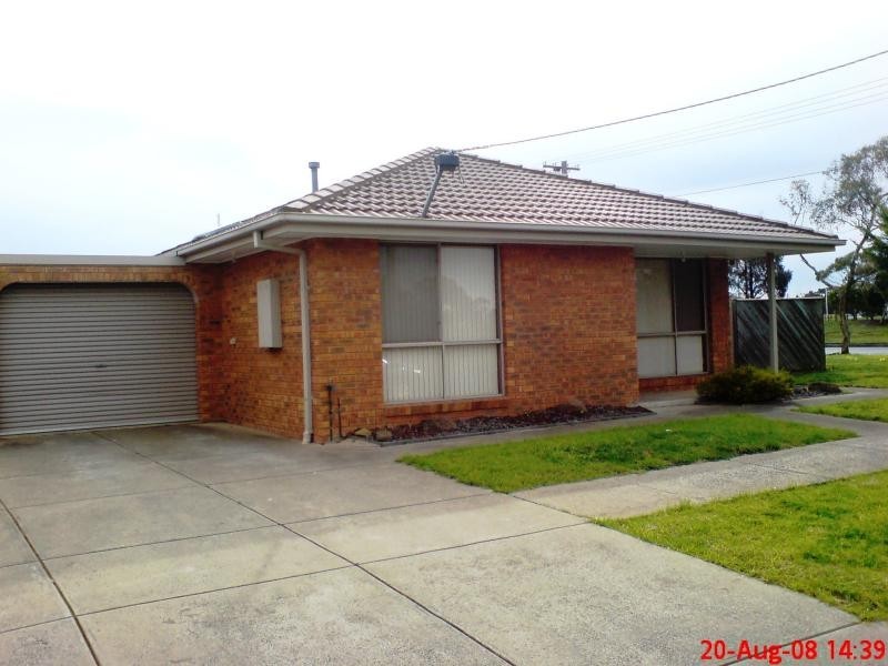 Unit 1/71 Hogans Road, Hoppers Crossing VIC 3029
