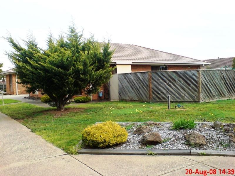 Unit 1/71 Hogans Road, Hoppers Crossing VIC 3029