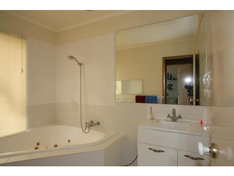 21 Cassowary Avenue, Werribee VIC 3030