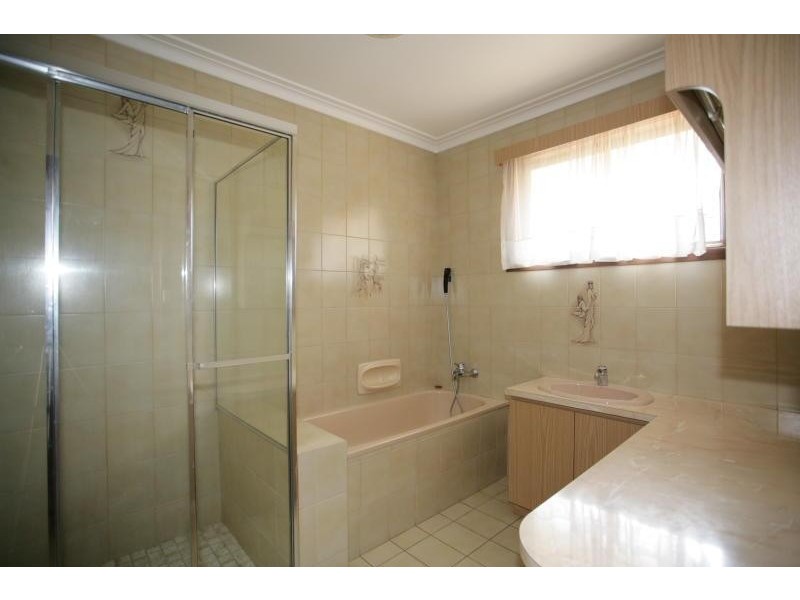 48 Powell Drive, Hoppers Crossing VIC 3029