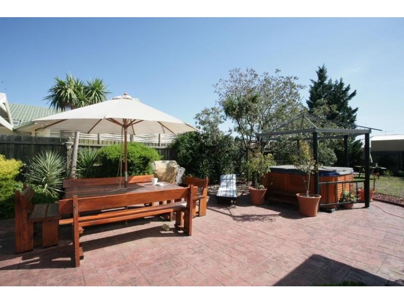 45 Wildflower Crescent, Hoppers Crossing VIC 3029
