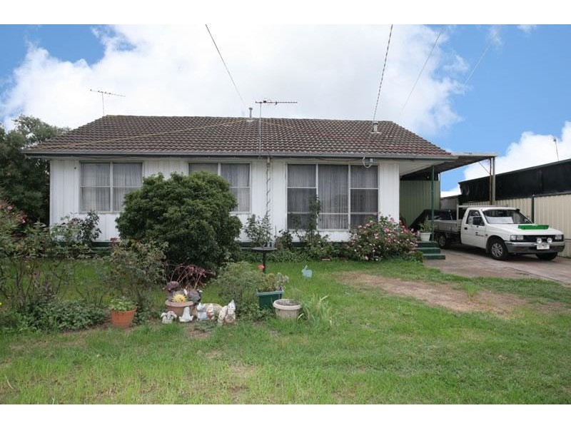 14 Centenary Crescent, Werribee VIC 3030