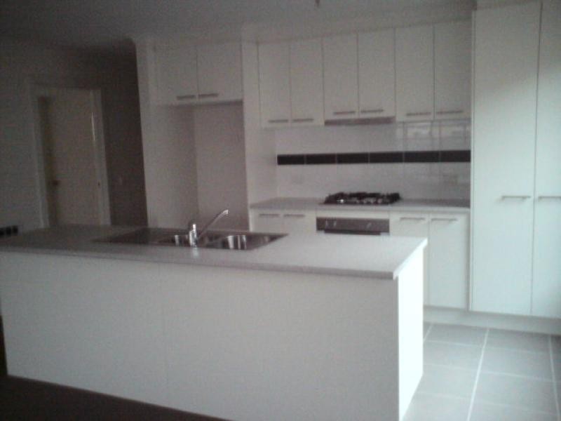 4 Romek Way, Truganina VIC 3029