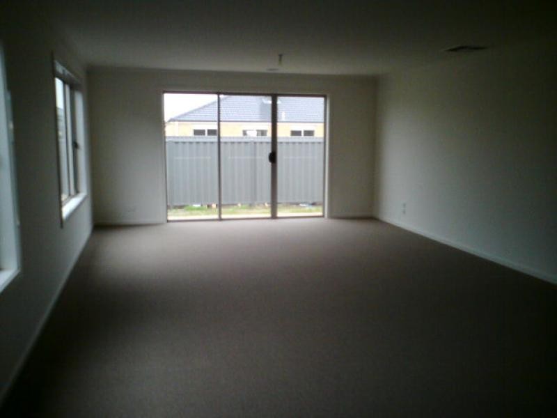 4 Romek Way, Truganina VIC 3029