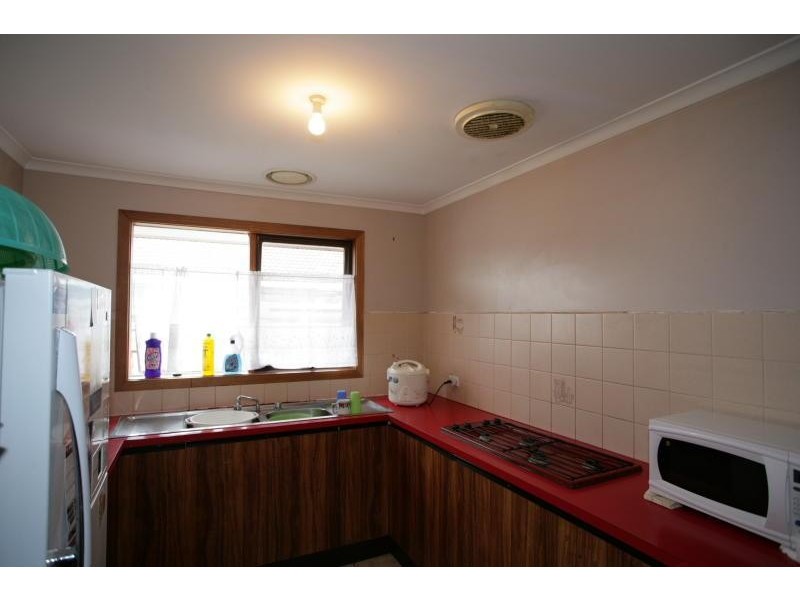 15 Julier Crescent, Hoppers Crossing VIC 3029