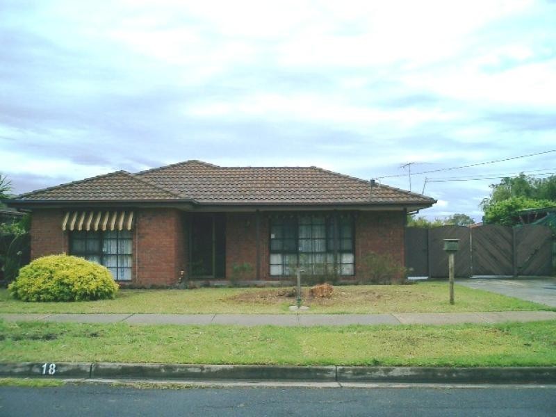 18 Julier Crescent, Hoppers Crossing VIC 3029