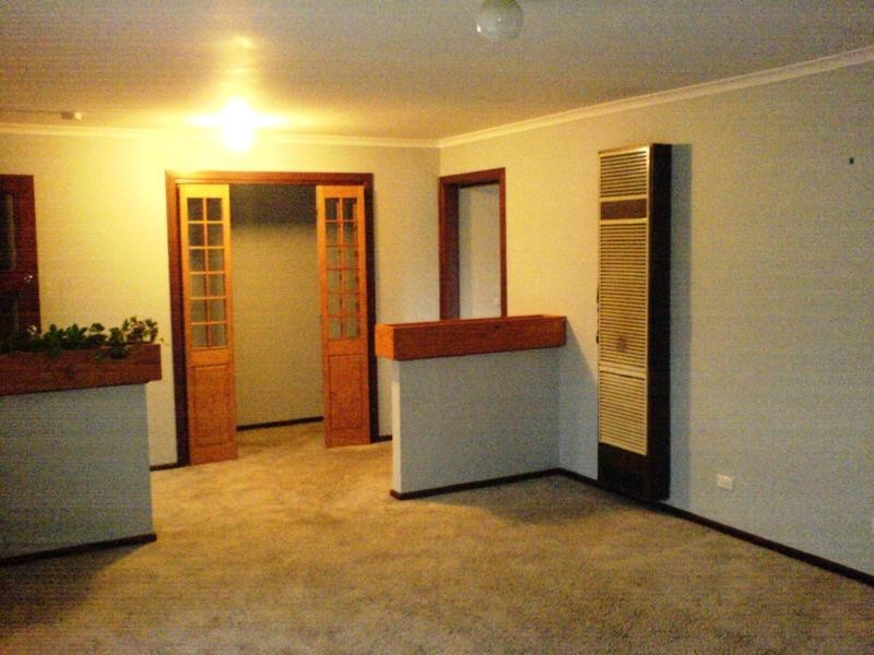 18 Julier Crescent, Hoppers Crossing VIC 3029