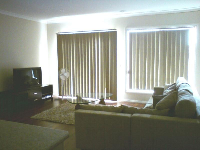Unit 2/43 Horseshoe Circuit, Truganina VIC 3029