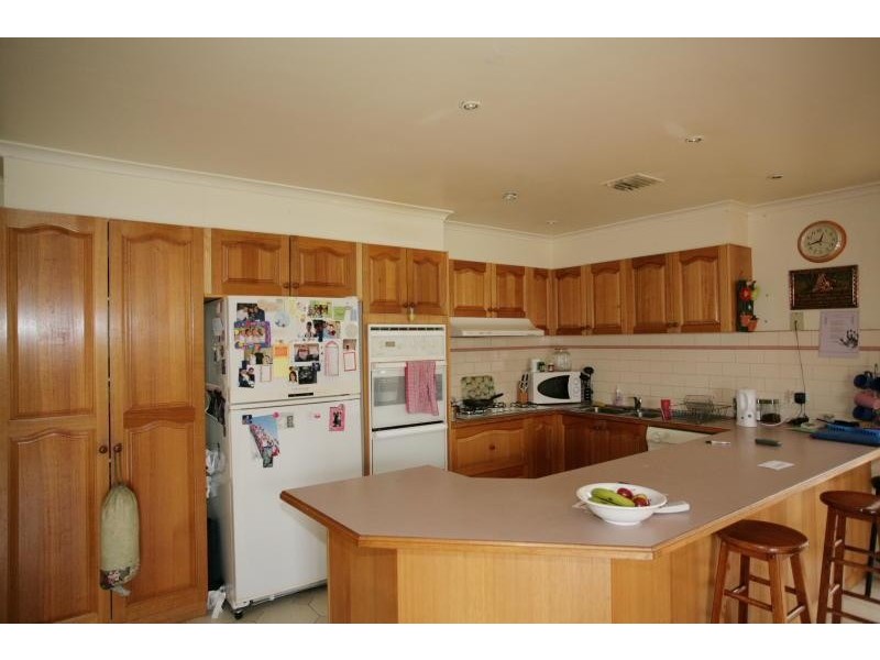 32 Cleveland Drive, Hoppers Crossing VIC 3029
