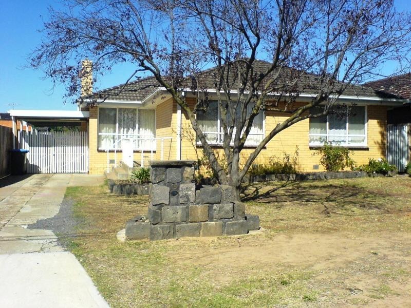 15 Fourth Avenue, Hoppers Crossing VIC 3029