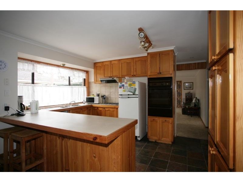 12 Perkins Avenue, Hoppers Crossing VIC 3029