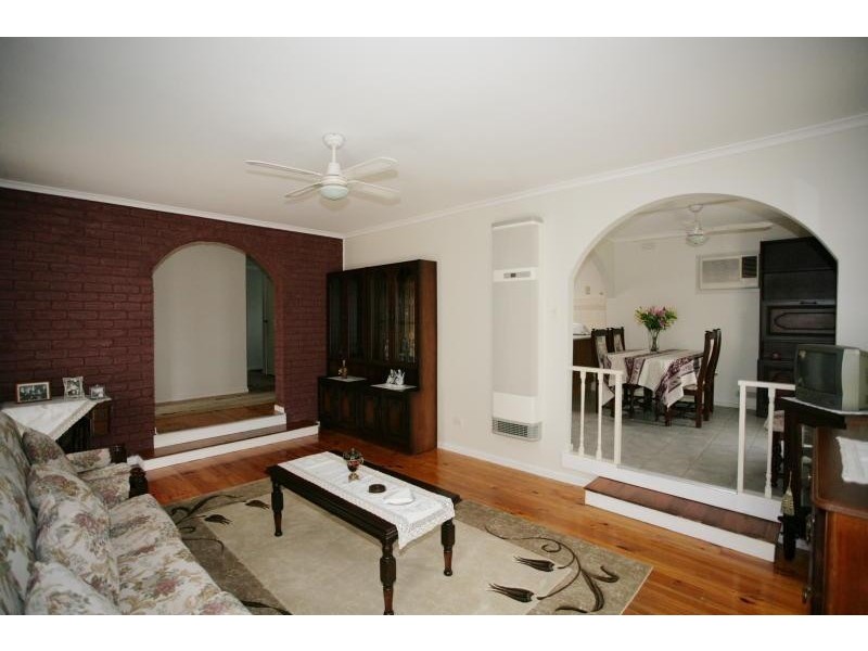 33 Hampstead Drive, Hoppers Crossing VIC 3029