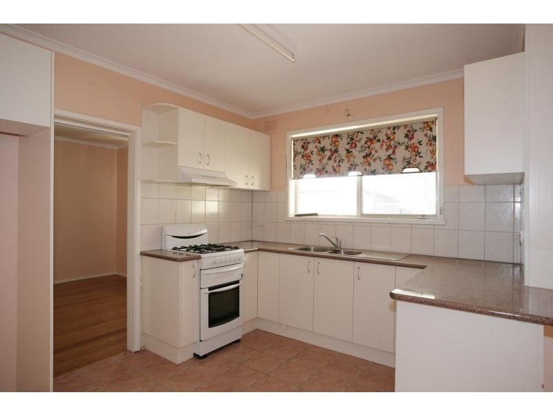 11 First Avenue, Hoppers Crossing VIC 3029