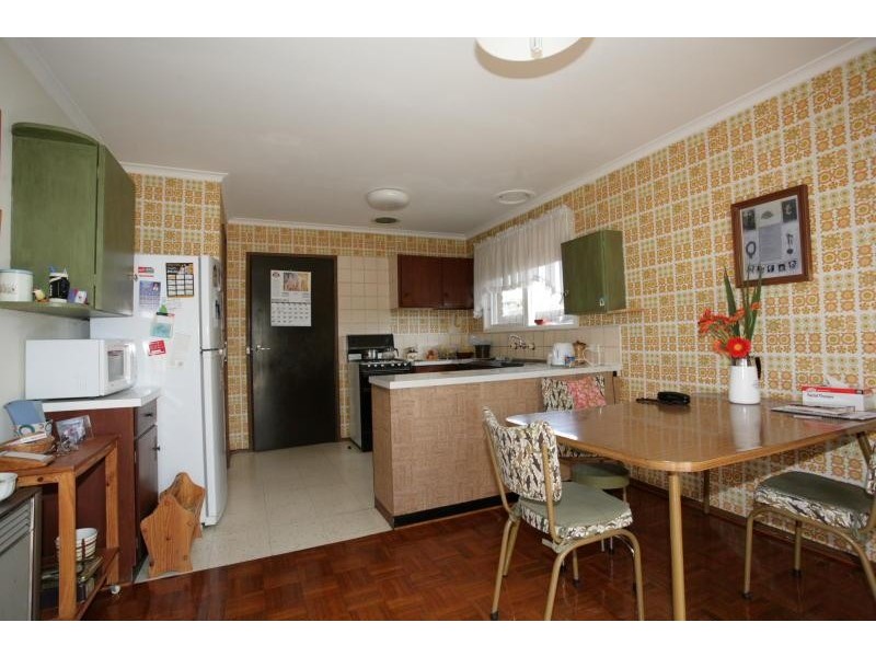 52 Strathmore Crescent, Hoppers Crossing VIC 3029