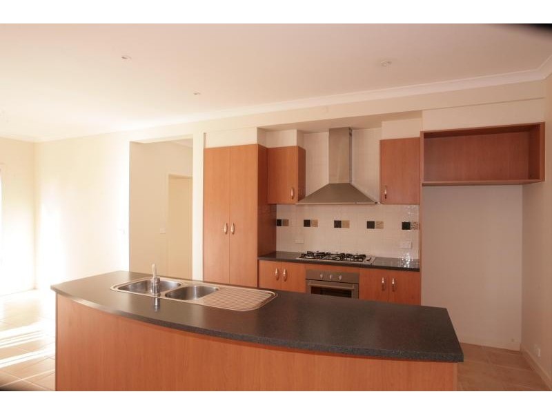 25 Nottingham Crescent, Tarneit VIC 3029