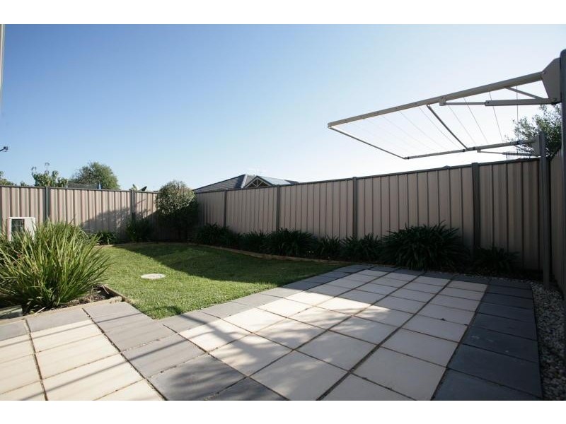 25 Nottingham Crescent, Tarneit VIC 3029