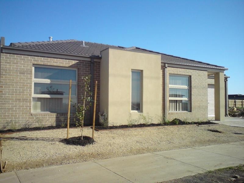 Unit 2/2 Westmeadows Lane, Truganina VIC 3029