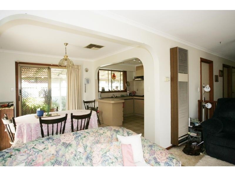 6 Wallara Road, Werribee VIC 3030