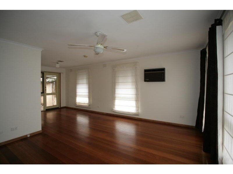 49 Mossfiel Drive, Hoppers Crossing VIC 3029