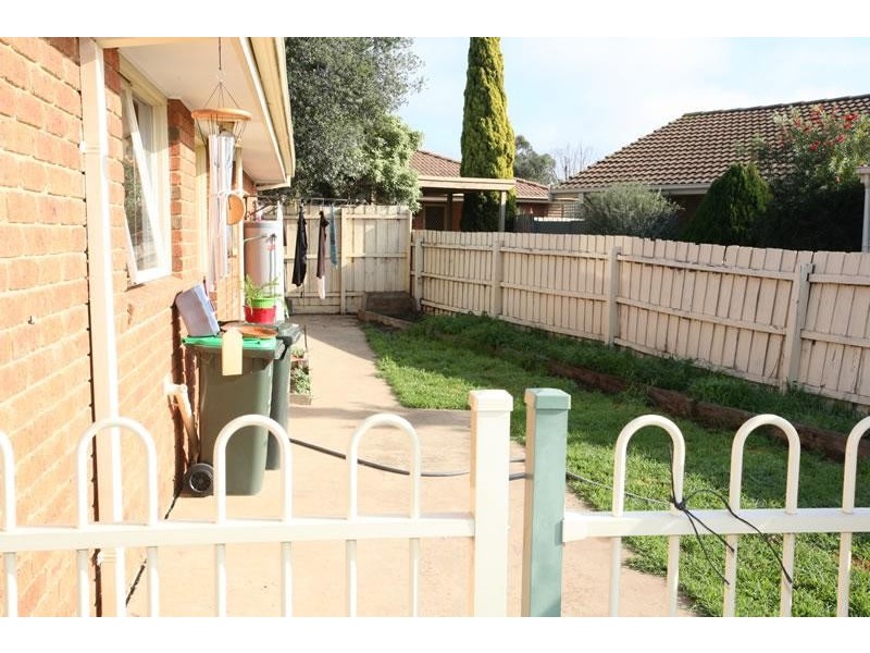 Unit 1/5 Sanderling Street, Werribee VIC 3030