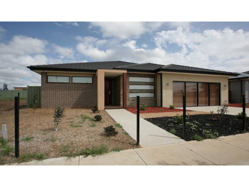 22 Munro Drive, Wyndham Vale VIC 3024