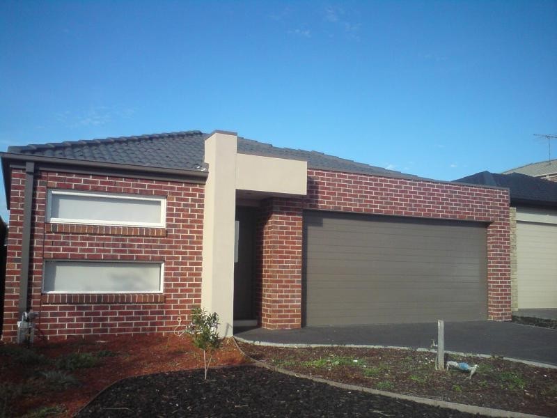 36 Misty Meadow Grove, Truganina VIC 3029