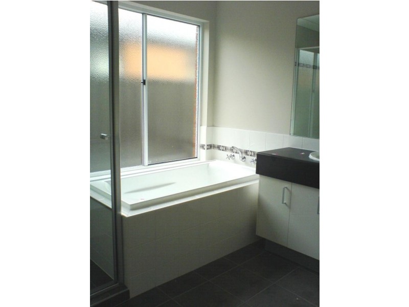 11 Rocky Gate Drive, Truganina VIC 3029