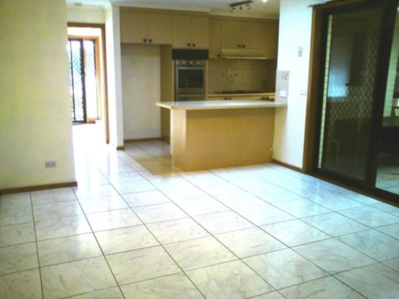 10 Hotham Crescent, Hoppers Crossing VIC 3029