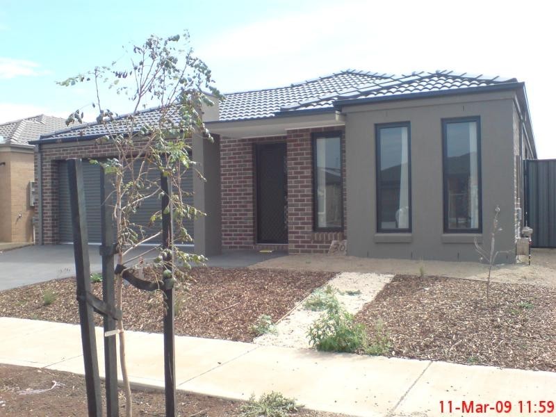 26 Blue Jay Crescent, Tarneit VIC 3029