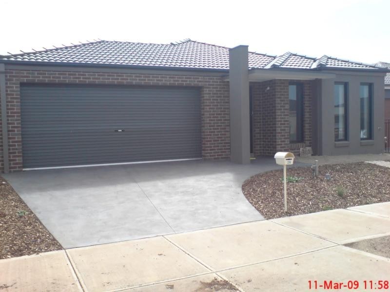 26 Blue Jay Crescent, Tarneit VIC 3029