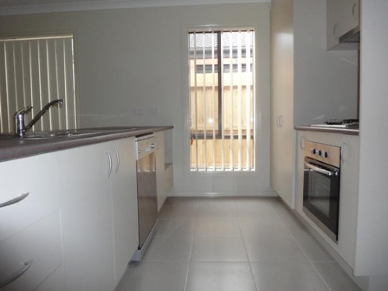 48 Bronson Circuit, Hoppers Crossing VIC 3029