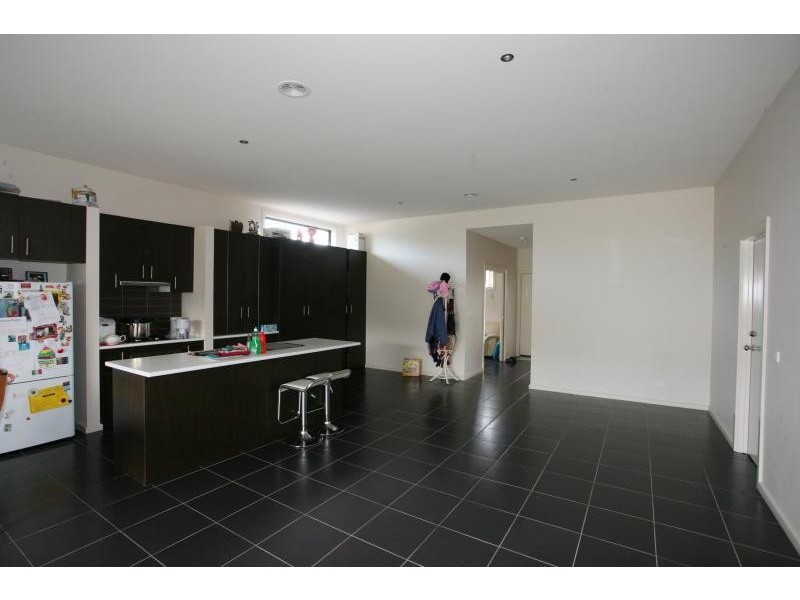 10 Whiteley Avenue, Point Cook VIC 3030