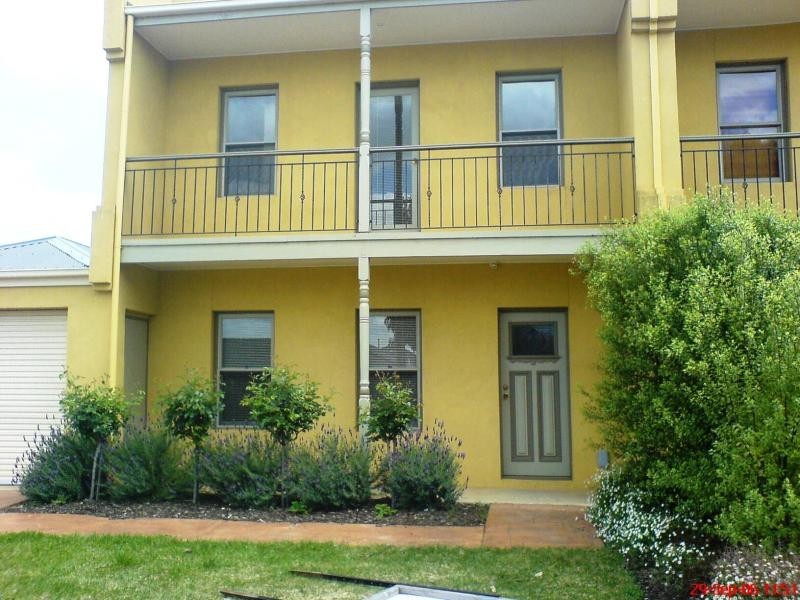 67 Latham Street, Werribee VIC 3030