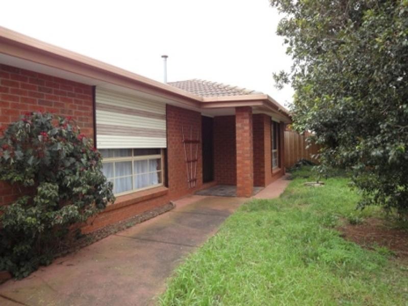 12 Tolmie Avenue, Werribee VIC 3030