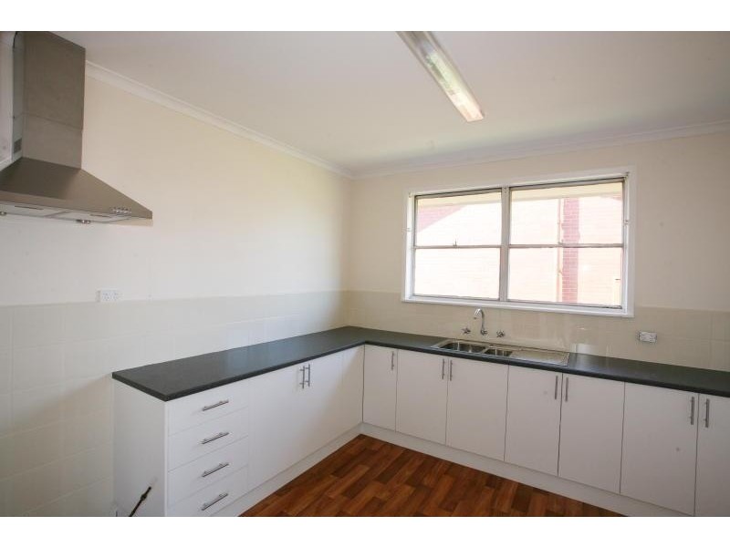 11 Thomson Avenue, Laverton VIC 3028