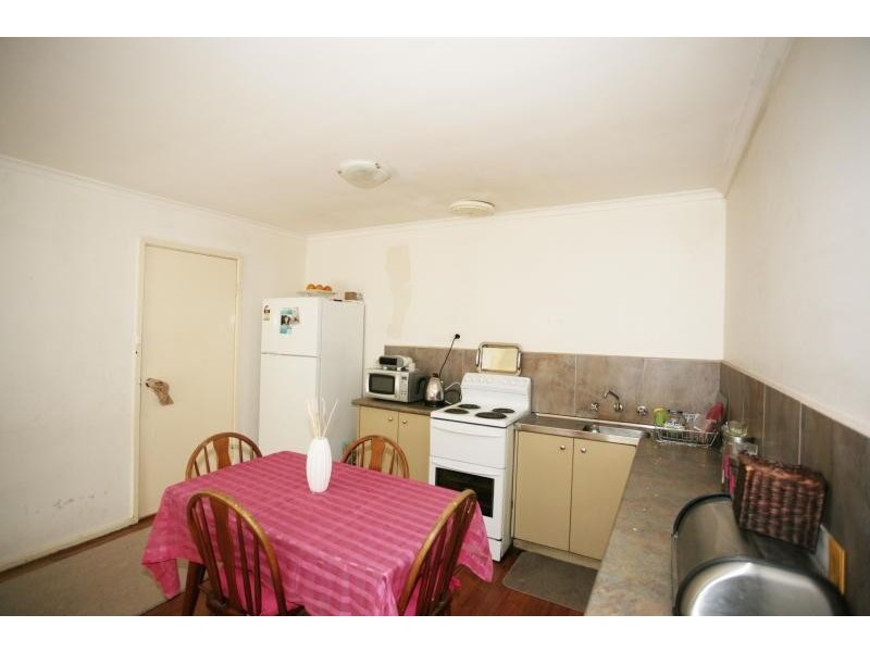 Unit 4/12 Manly Street, Werribee VIC 3030