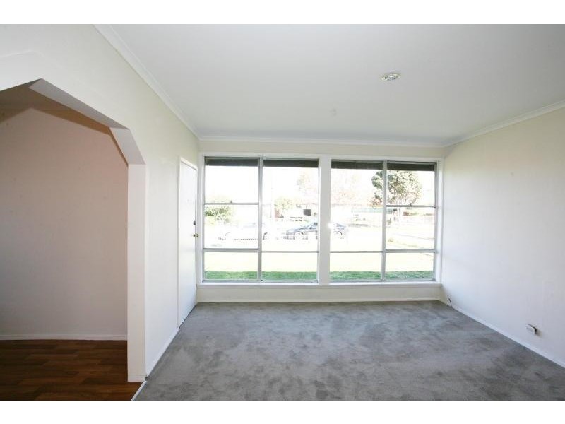 11 Thomson Avenue, Laverton VIC 3028