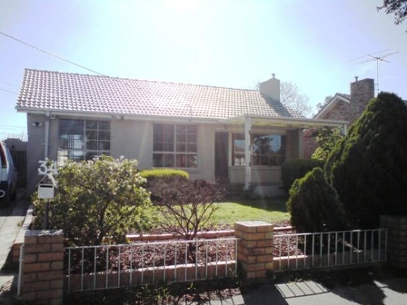 34 Vincent Crescent, Werribee VIC 3030
