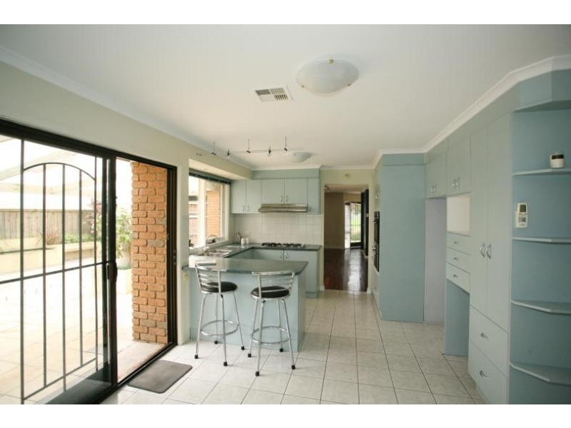 2 John Flynn Crescent, Hoppers Crossing VIC 3029