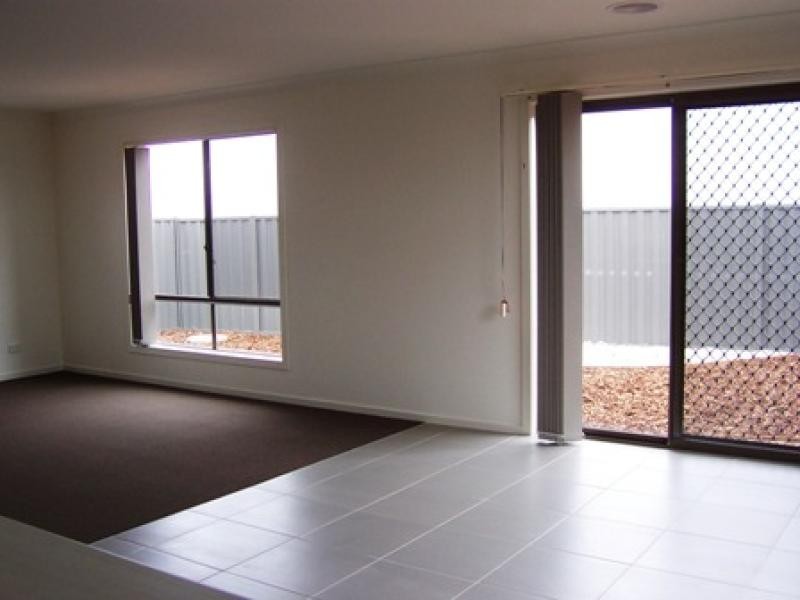 25 Romek Way, Truganina VIC 3029