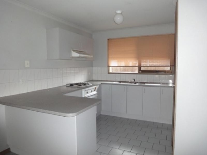 20 Kathleen Crescent, Hoppers Crossing VIC 3029