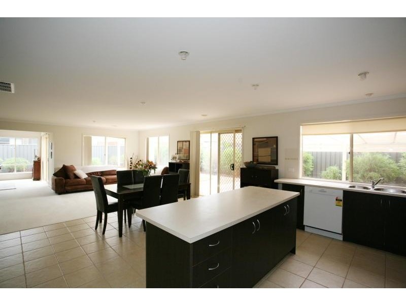 14 Jardine Street, Wyndham Vale VIC 3024